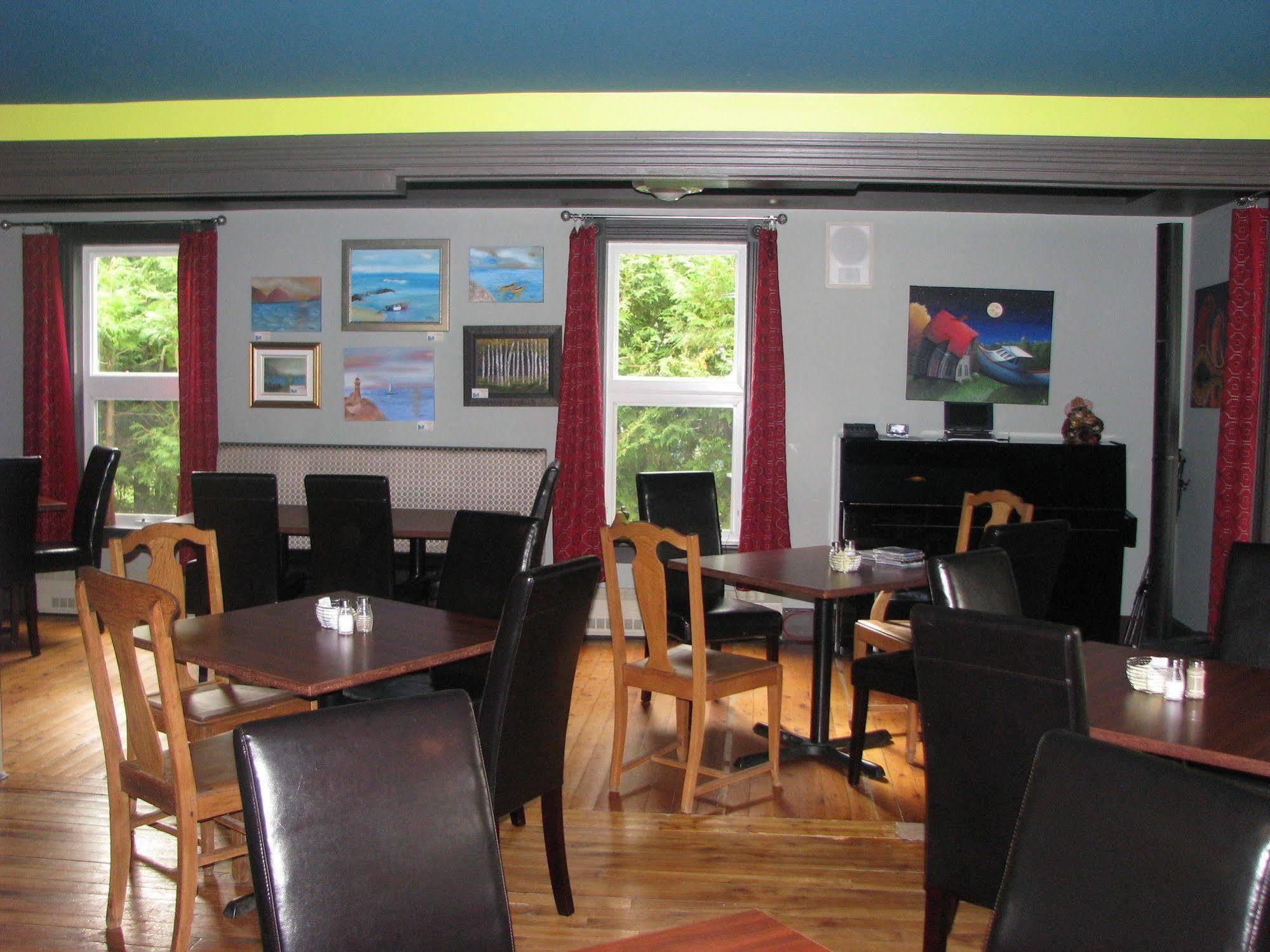 Auberge D'Anjou-Cocooning Cafe Petit Rocher Exteriör bild